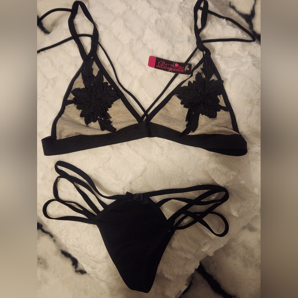 Bralette and thong set